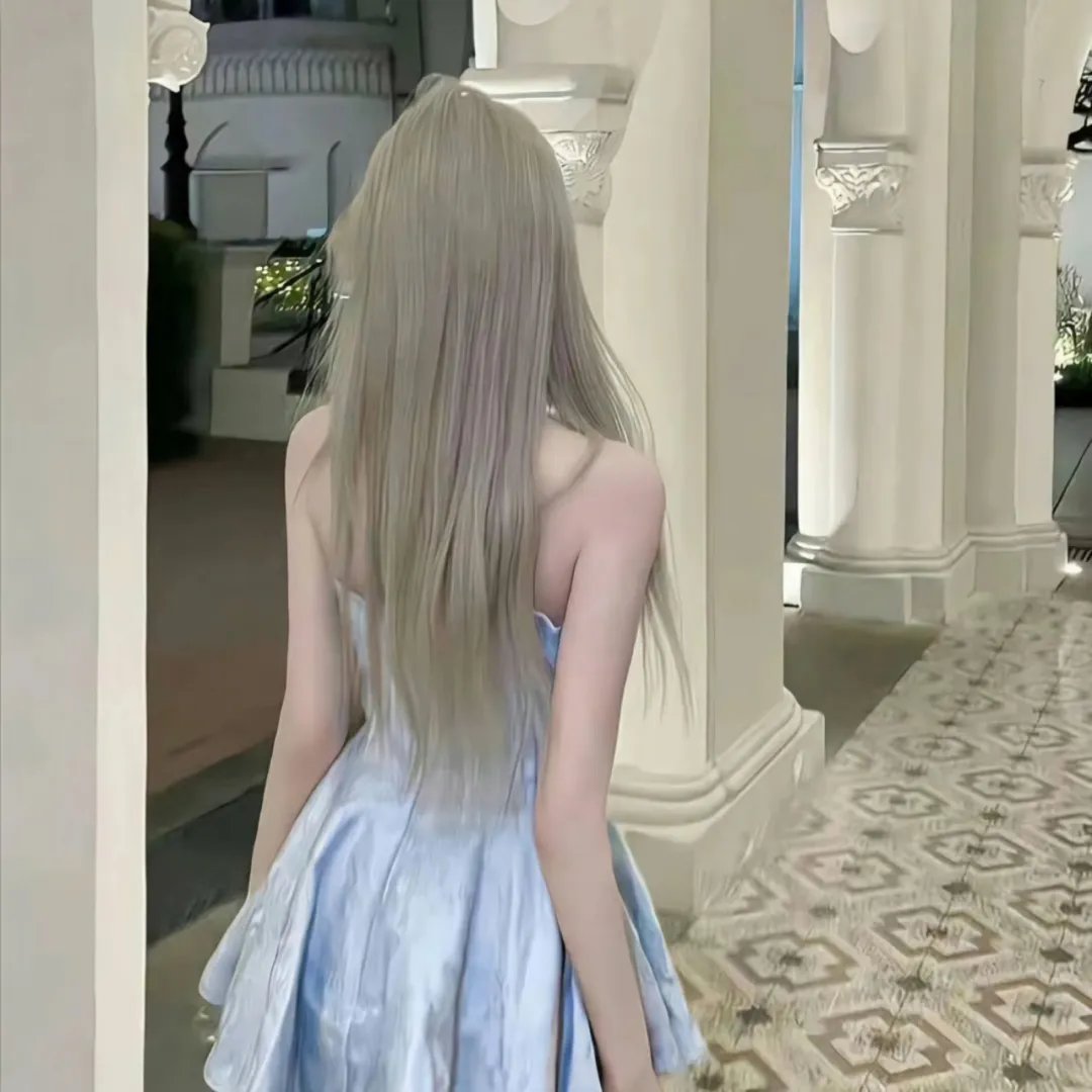无冕皇后 封面